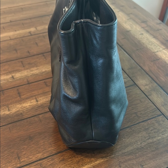 Coach Peyton Leather Buckle Shoulder Bag Black F18751 GUC - Picture 4 of 8